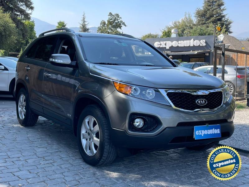 KIA SORENTO EX 2.4  2012 TRES CORRIDAS DE ASIENTOS 4x4 - ExpoAutos