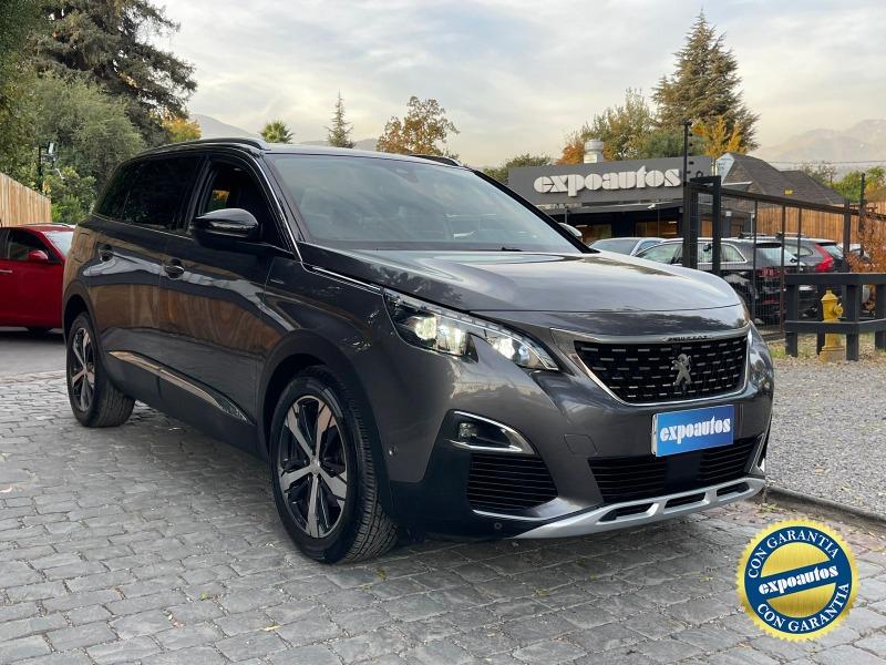 PEUGEOT 5008 GT LINE 2018 TRES CORRIDAS DE ASIENTOS - 