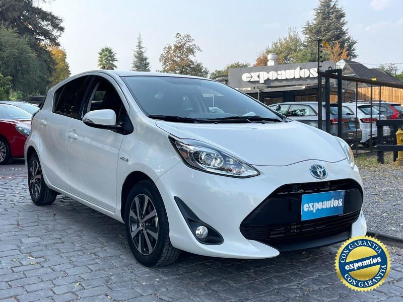 TOYOTA PRIUS C HÍBRIDO CVT 1.5 2019 MANTENIMIENTO EN LA MARCA - ExpoAutos