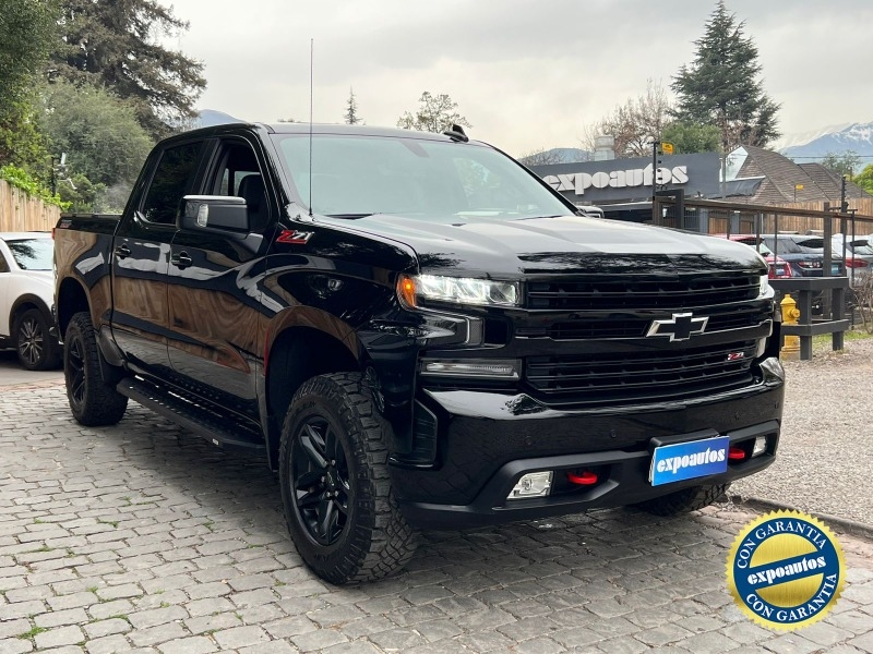 CHEVROLET SILVERADO LT TRAIL BOSS 5.3 2022 SÓLO 3.400 KILÓMETROS - ExpoAutos