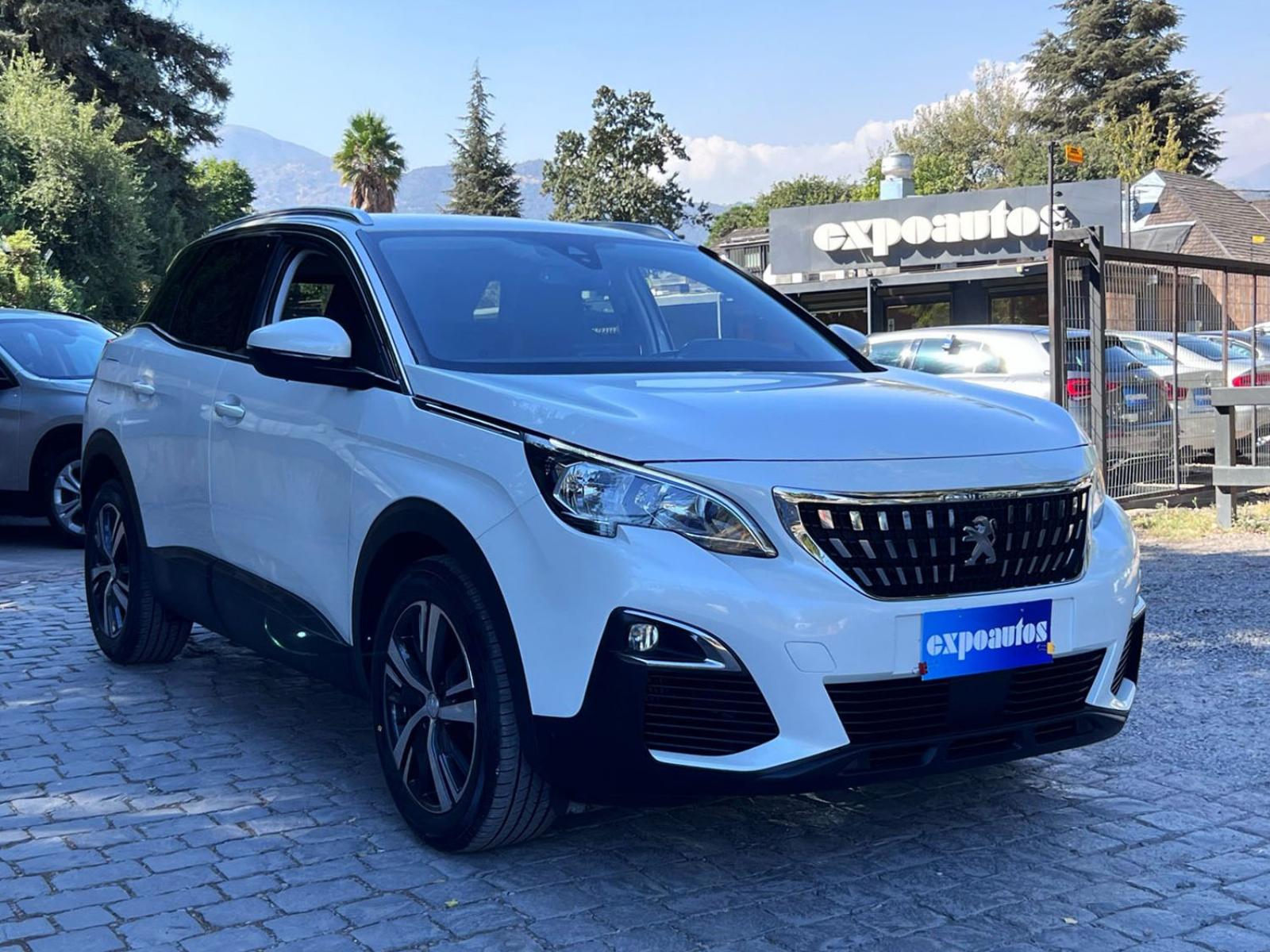 PEUGEOT 3008 ACTIVE BLUEHDI 1.5 2020 MANTENIMIENTO AL DÍA - 