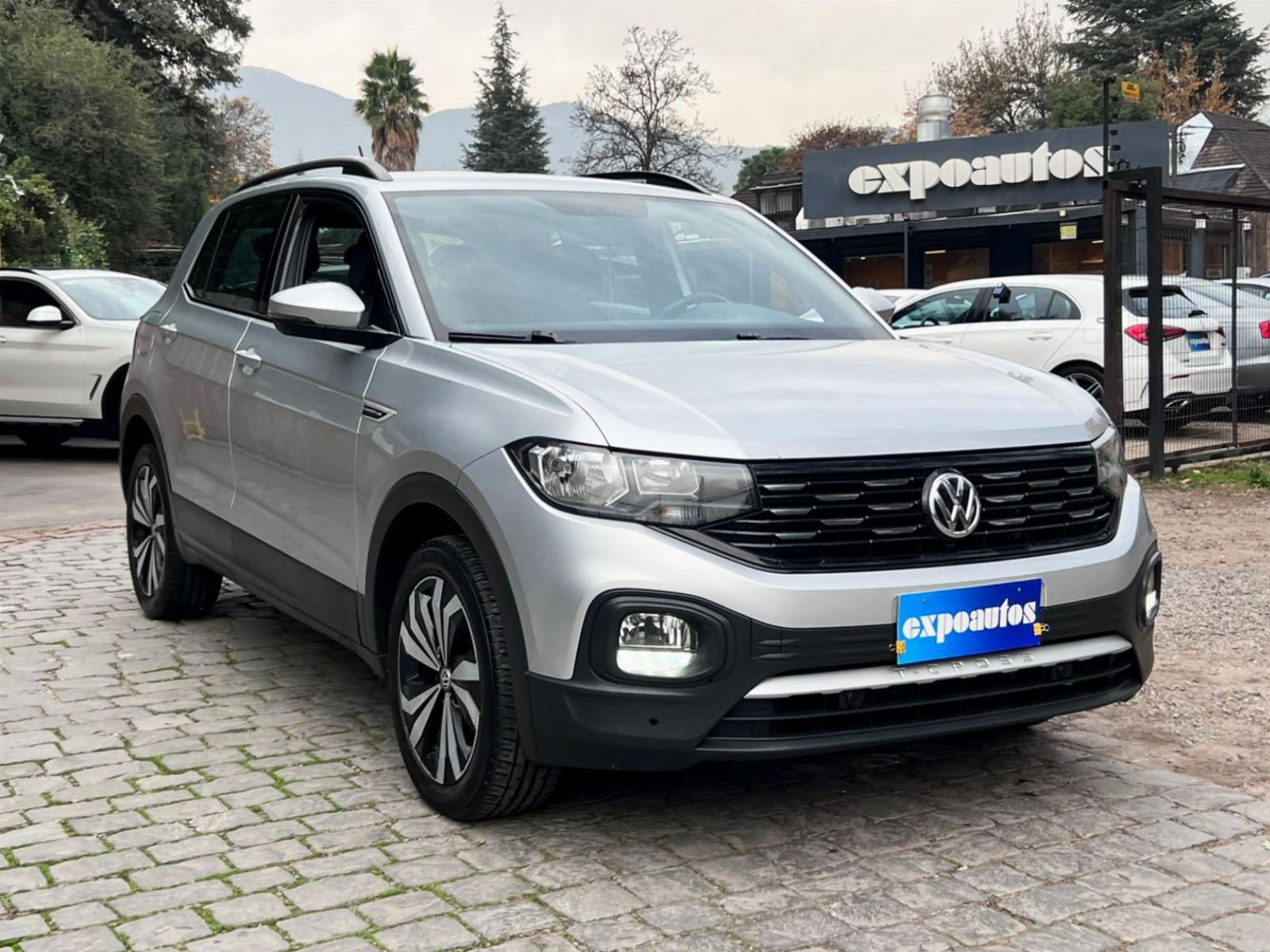 VOLKSWAGEN T-CROSS TSI 1.0T COMFORTLINE AT 2021 MANTENIMIENTO AL DÍA - 