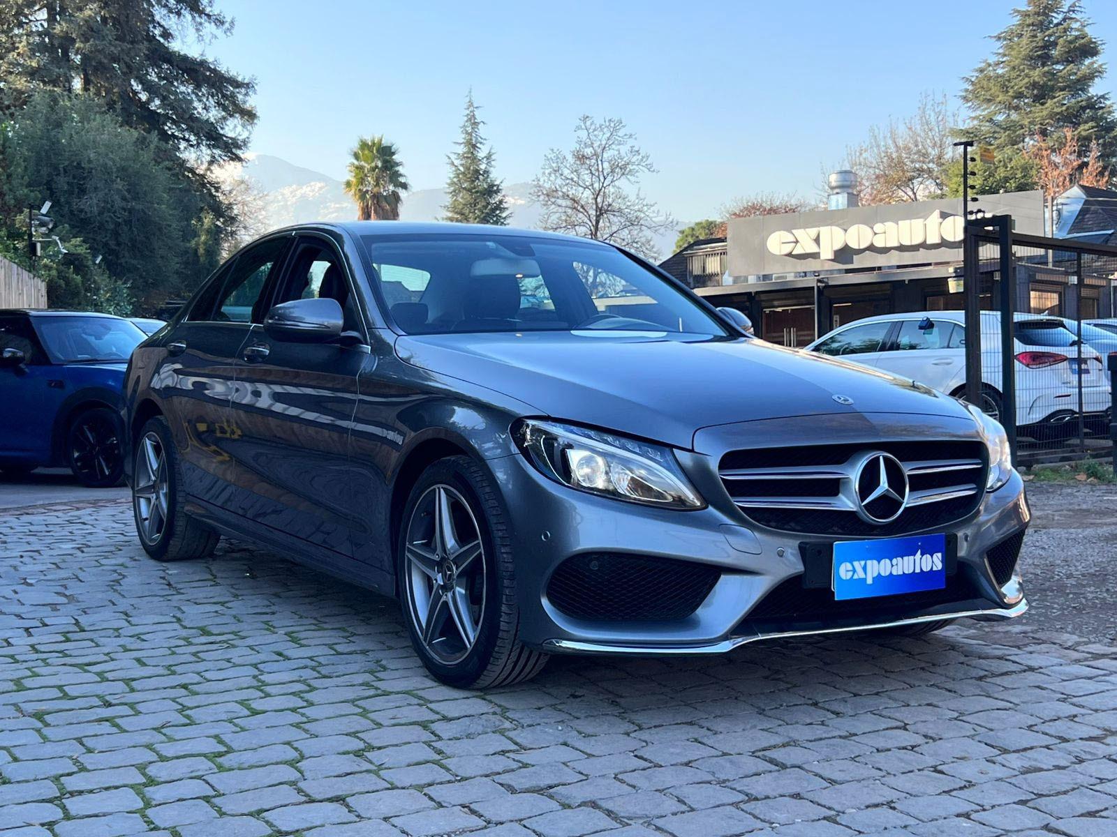 MERCEDES-BENZ C200 2.0T LOOK AMG 2018 UN DUEÑO MANTENIMIENTO PRE PAGADO - ExpoAutos