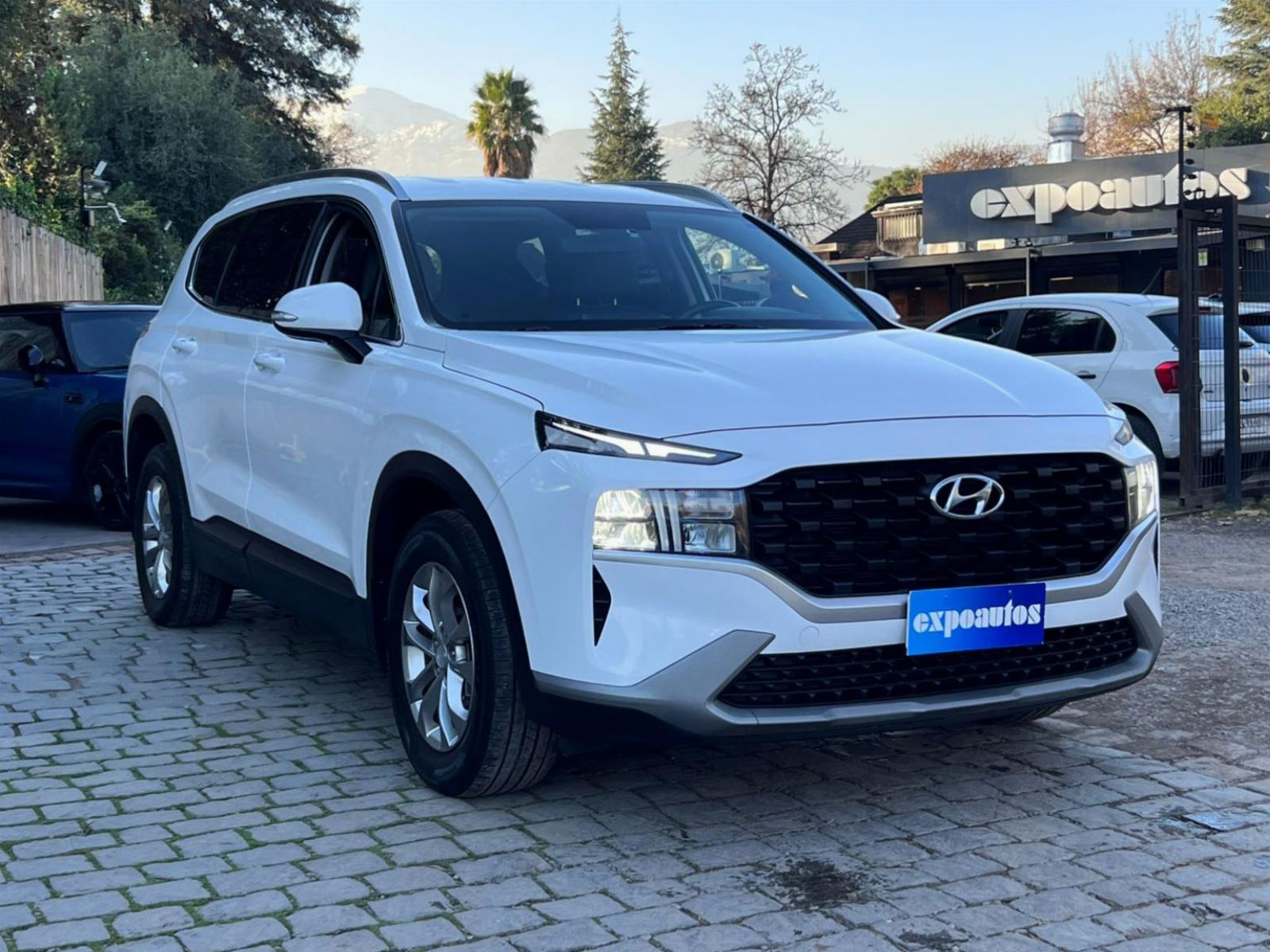 HYUNDAI SANTA FE 2.5 VALUE  2022 UN DUEÑO MANTENIMIENTO EN LA MARCA - ExpoAutos