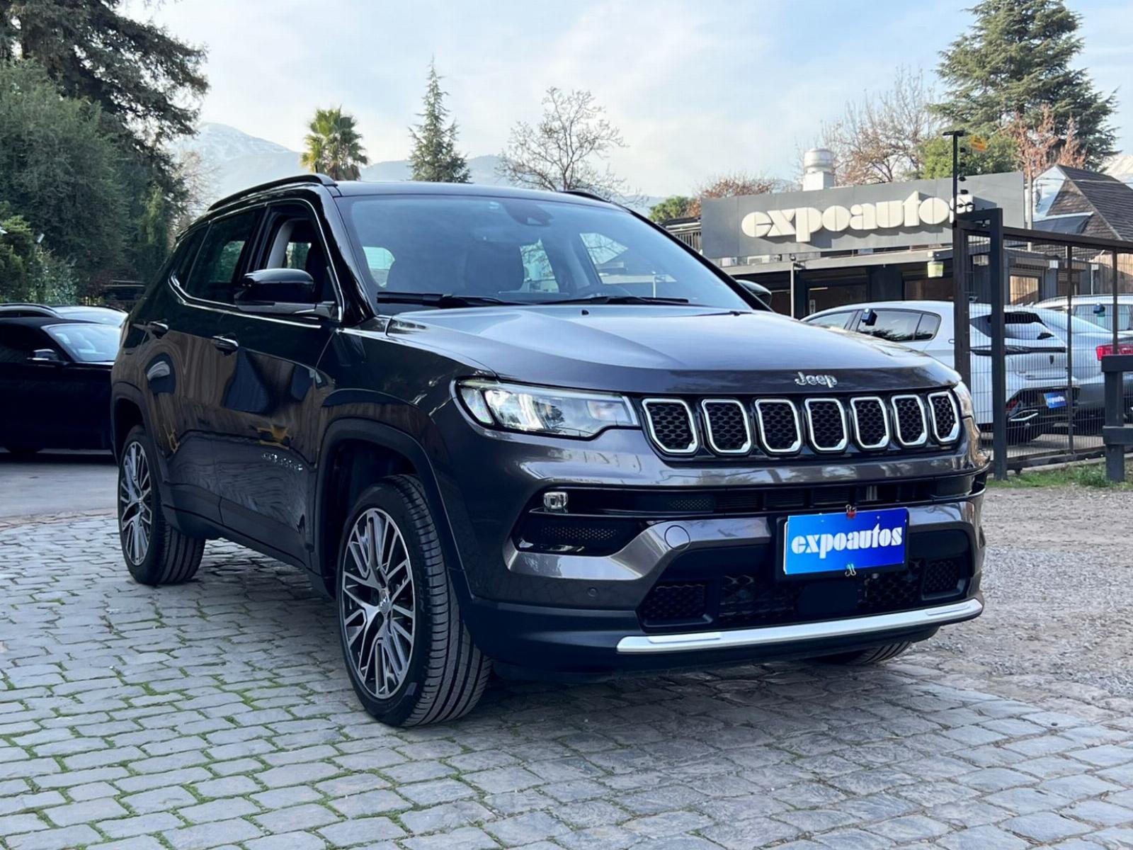 JEEP COMPASS T270 LIMITED 4X2 AT 1.3 2025 MANTENIMIENTO PRE PAGADO UN DUEÑO - 
