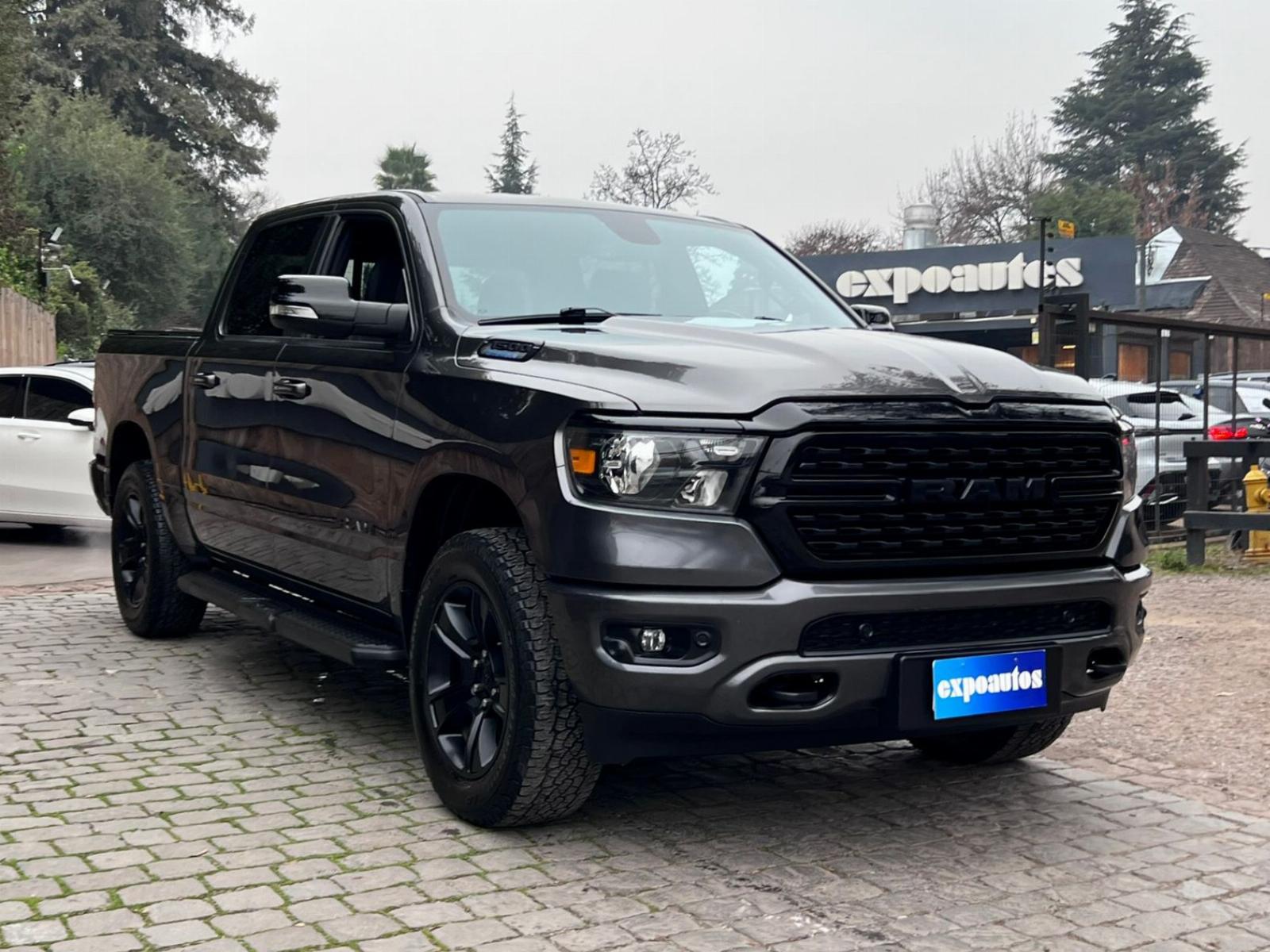 RAM 1500 BIGHORN 3.6 E TORQUE 2023 EQUIPO EXTRA ÚNICO DUEÑO - 