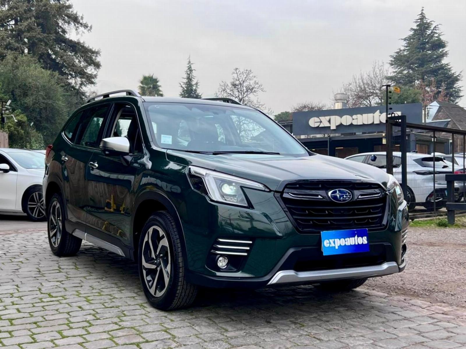 SUBARU FORESTER LIMITED EYESIGH 2.0 AWD 2024 GARANTÍA DE FÁBRICA UN DUEÑO - FULL MOTOR