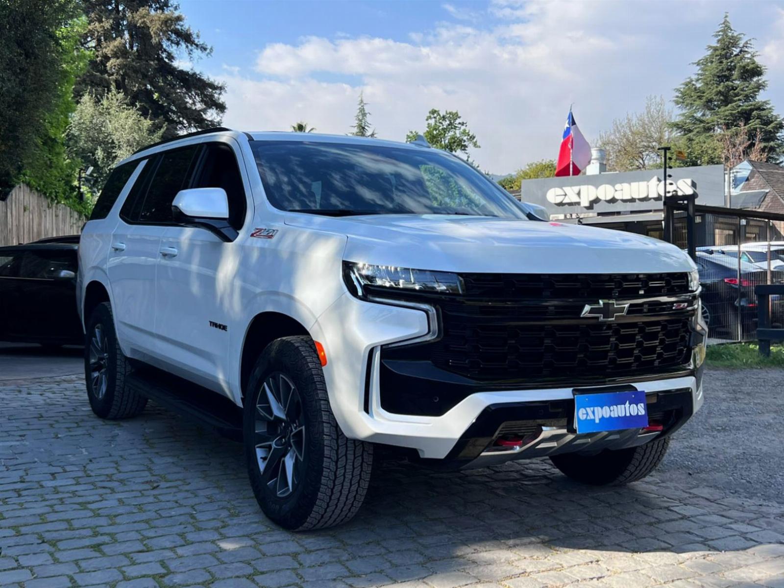 CHEVROLET TAHOE Z71 5.3 2025 ÚNICO DUEÑO - 