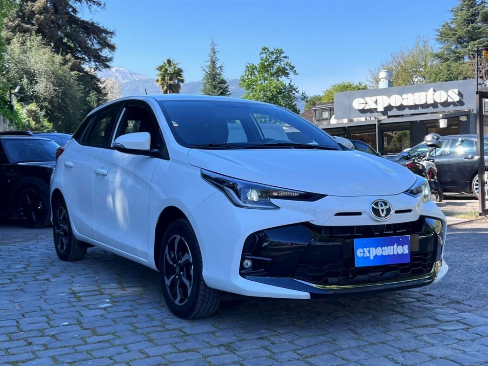 TOYOTA YARIS SPORT 1.5 AT 2024 GARANTÍA VIGENTE UN DUEÑO - 
