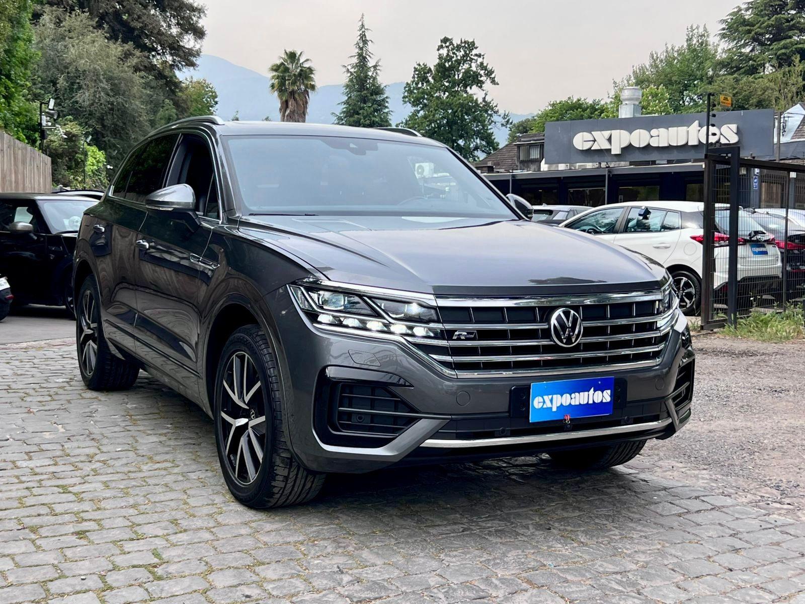 VOLKSWAGEN TOUAREG V6 R LINE TDI 3.0 2022 UN DUEÑO MANTENIMIENTO AL DÍA - FULL MOTOR