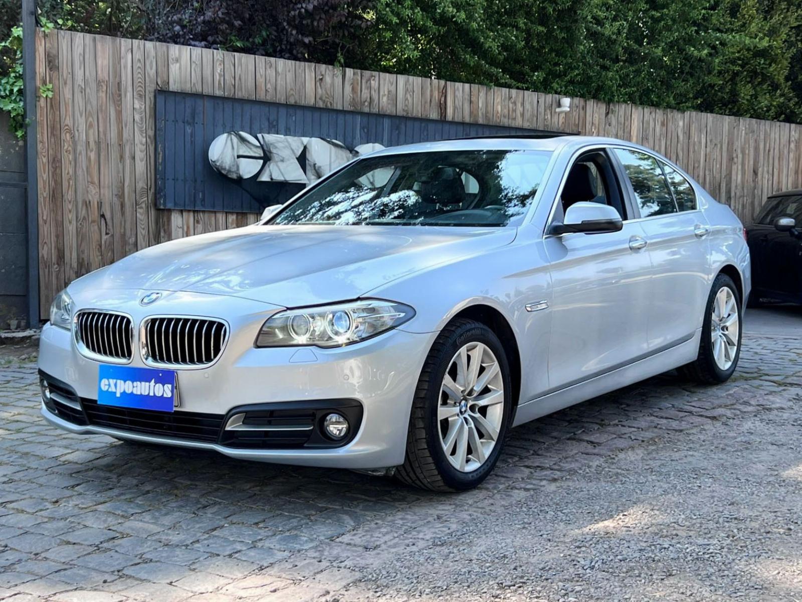 BMW 520 F10 LCI 2.0 2015 UN DUEÑO MANTENIMIENTO EN LA MARCA - FULL MOTOR