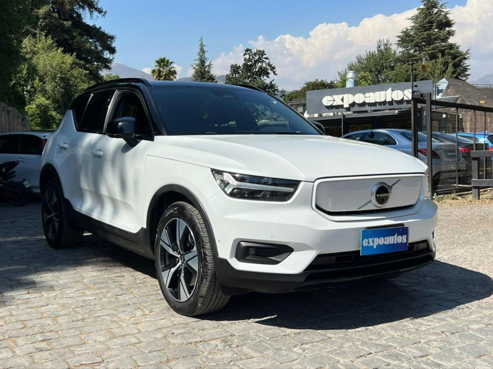 VOLVO XC40 P8 RECHARGE TWIN 2022 MANTENIMIENTO EN LA MARCA UN DUEÑO - FULL MOTOR