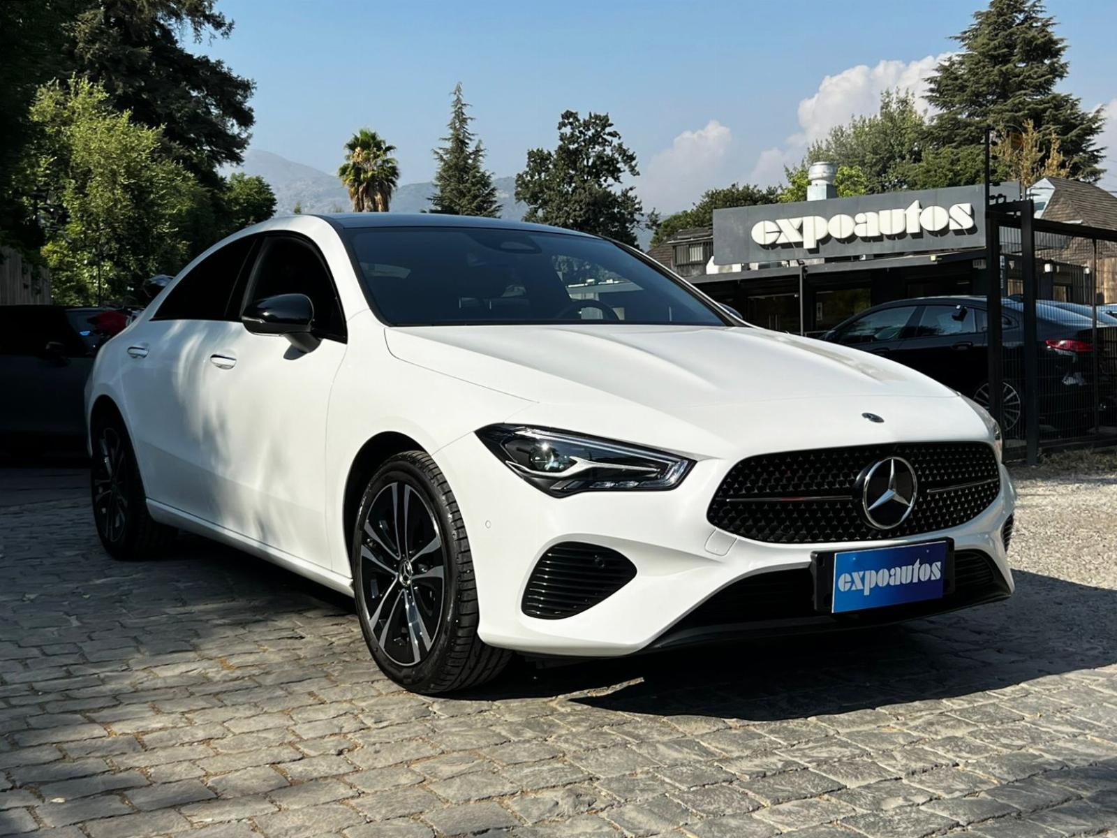 MERCEDES-BENZ CLA 200 PROGRESSIVE 1.3 AT 2025 MANTENIMIENTO EN LA MARCA - FULL MOTOR