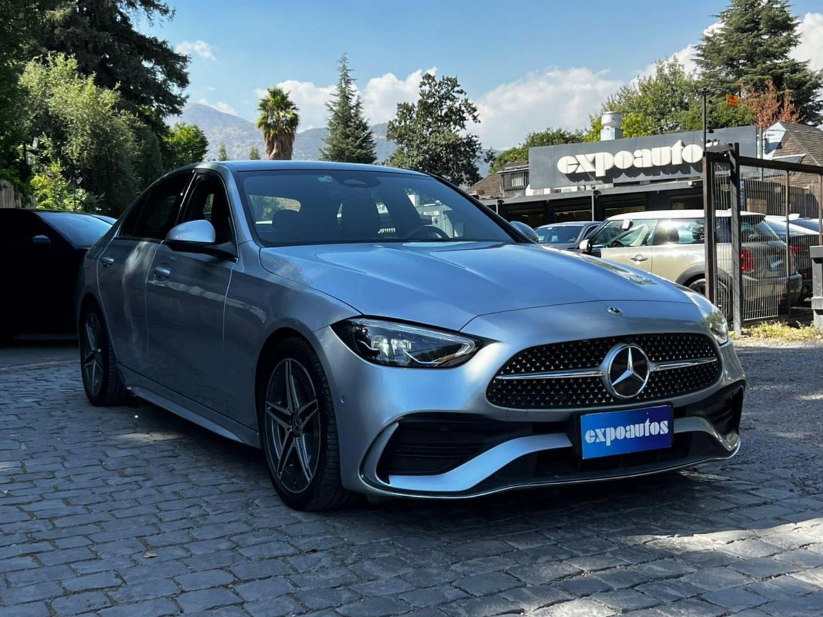 MERCEDES-BENZ C200 1.5T AMG 2023 UN DUEÑO MANTENIMIENTO EN LA MARCA - FULL MOTOR