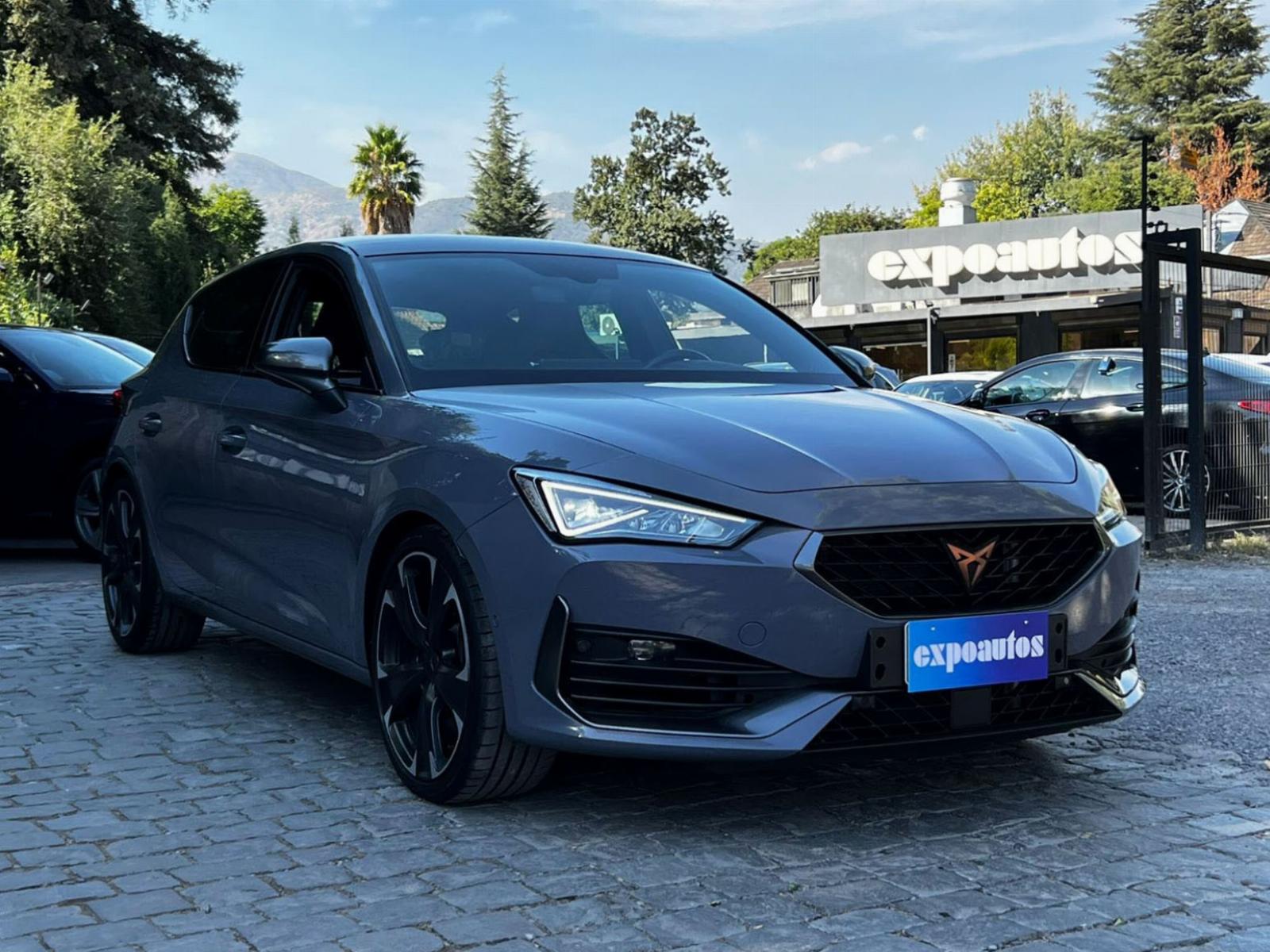 CUPRA LEON VZ 2.0T 200 HP 2023 UN DUEÑO MANTENIMIENTO EN LA MARCA - FULL MOTOR