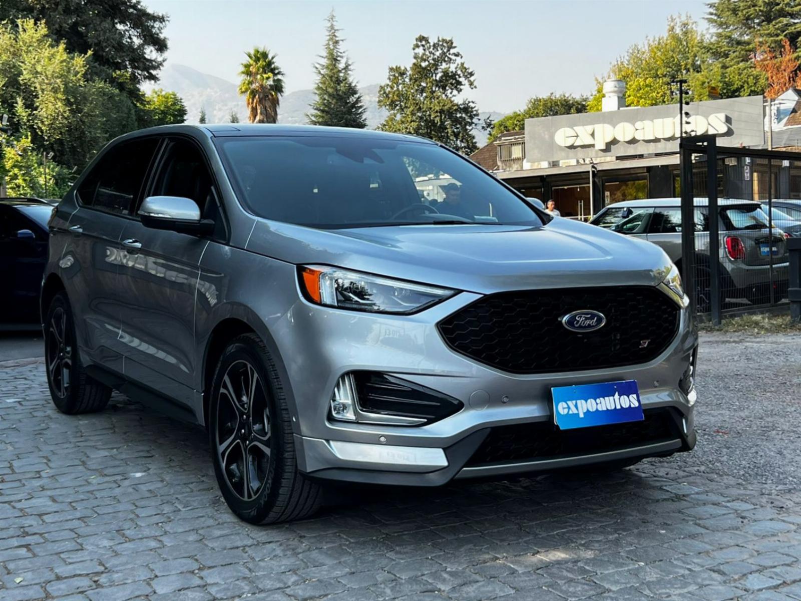 FORD EDGE ST 2.7 AWD 2023 MANTENIMIENTO EN LA MARCA UN DUEÑO - FULL MOTOR