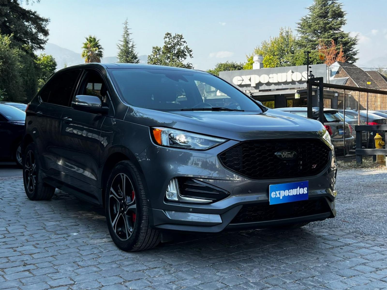 FORD EDGE ST 2.7 AWD 2024 GARANTÍA VIGENTE UN DUEÑO - FULL MOTOR