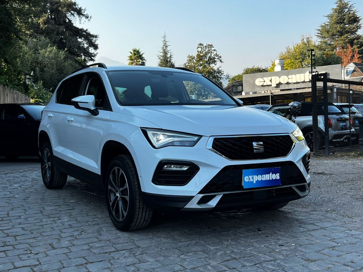 SEAT ATECA STYLE 1.4 TSI AT 2025 GARANTÍA VIGENTE UN DUEÑO - FULL MOTOR