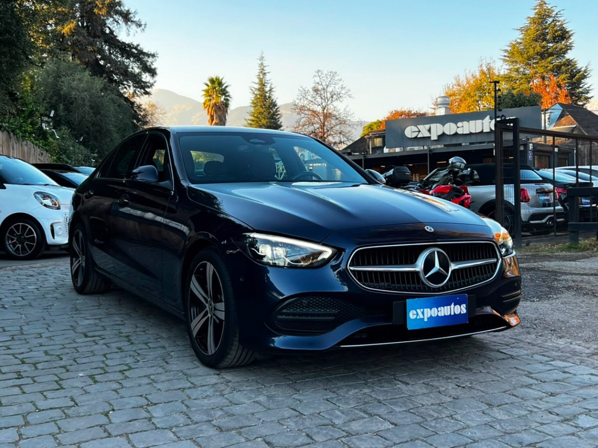 MERCEDES-BENZ C200 1.5 PROGRESSIVE 2023 UN DUEÑO MANTENIMIENTO EN LA MARCA - FULL MOTOR