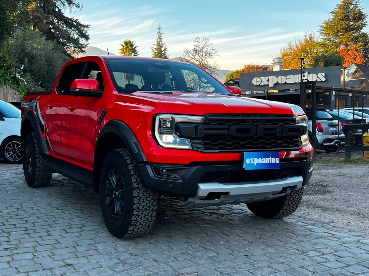 FORD RANGER RAPTOR 3.0 4WD 2025 GARANTÍA DE FÁBRICA VIGENTE - FULL MOTOR