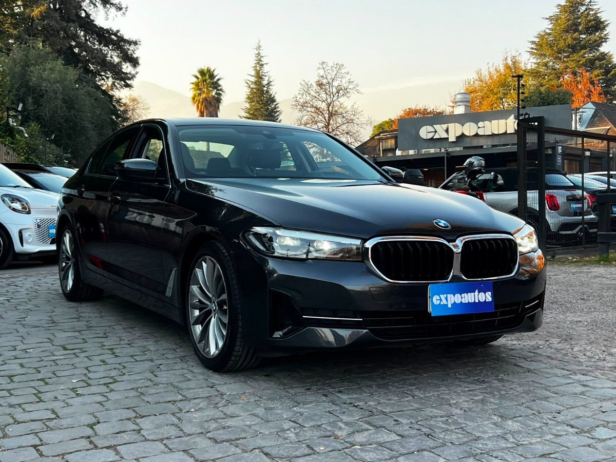 BMW 520 D HERITAGE 2.0 2022 UN DUEÑO MANTENIMIENTO AL DÍA - FULL MOTOR