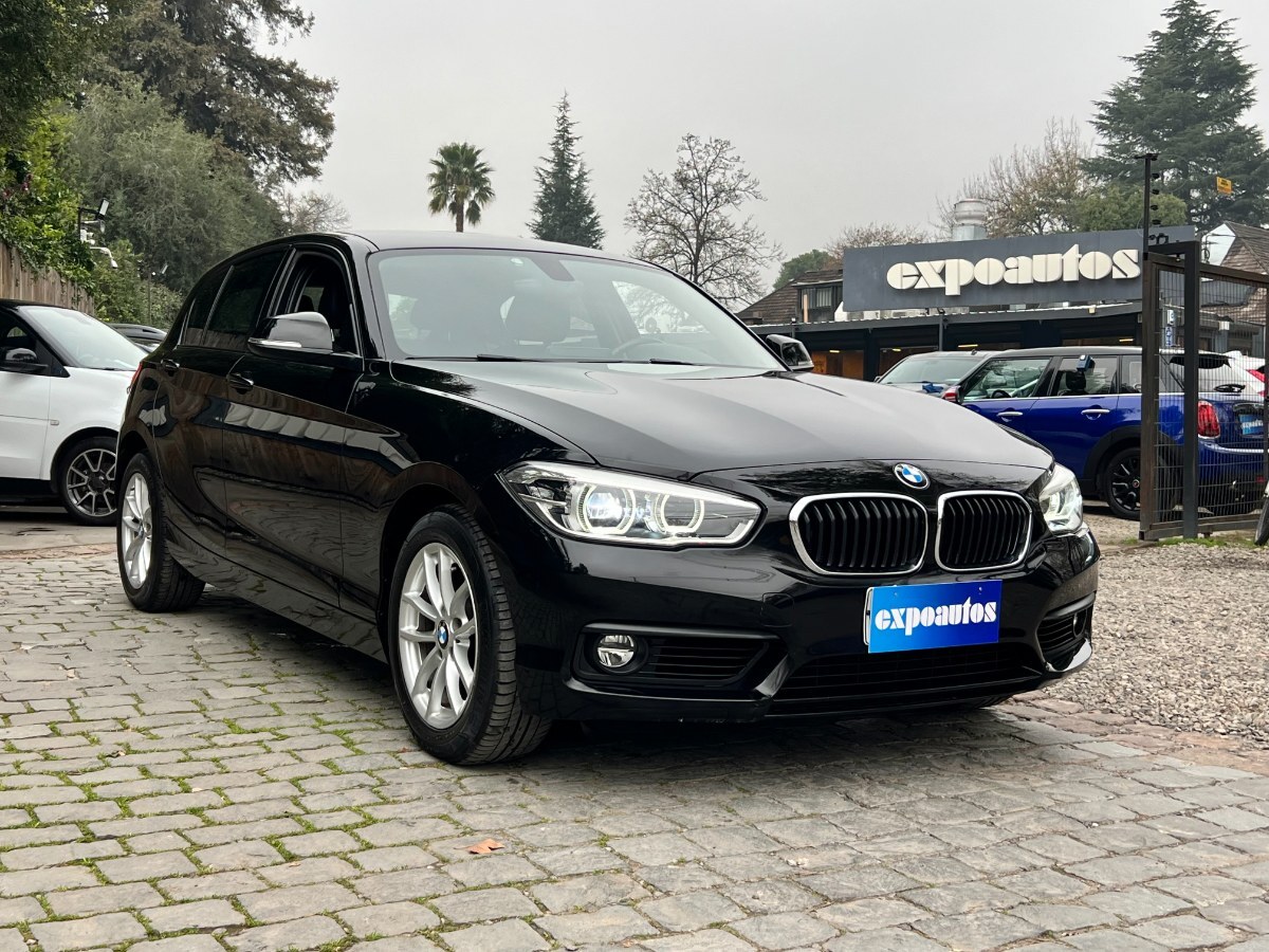 BMW 120 2.0 TURBO 2017 MANTENIMIENTO AL DÍA - ExpoAutos