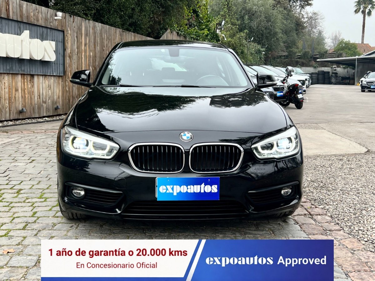 BMW 120 — foto 2 de 26