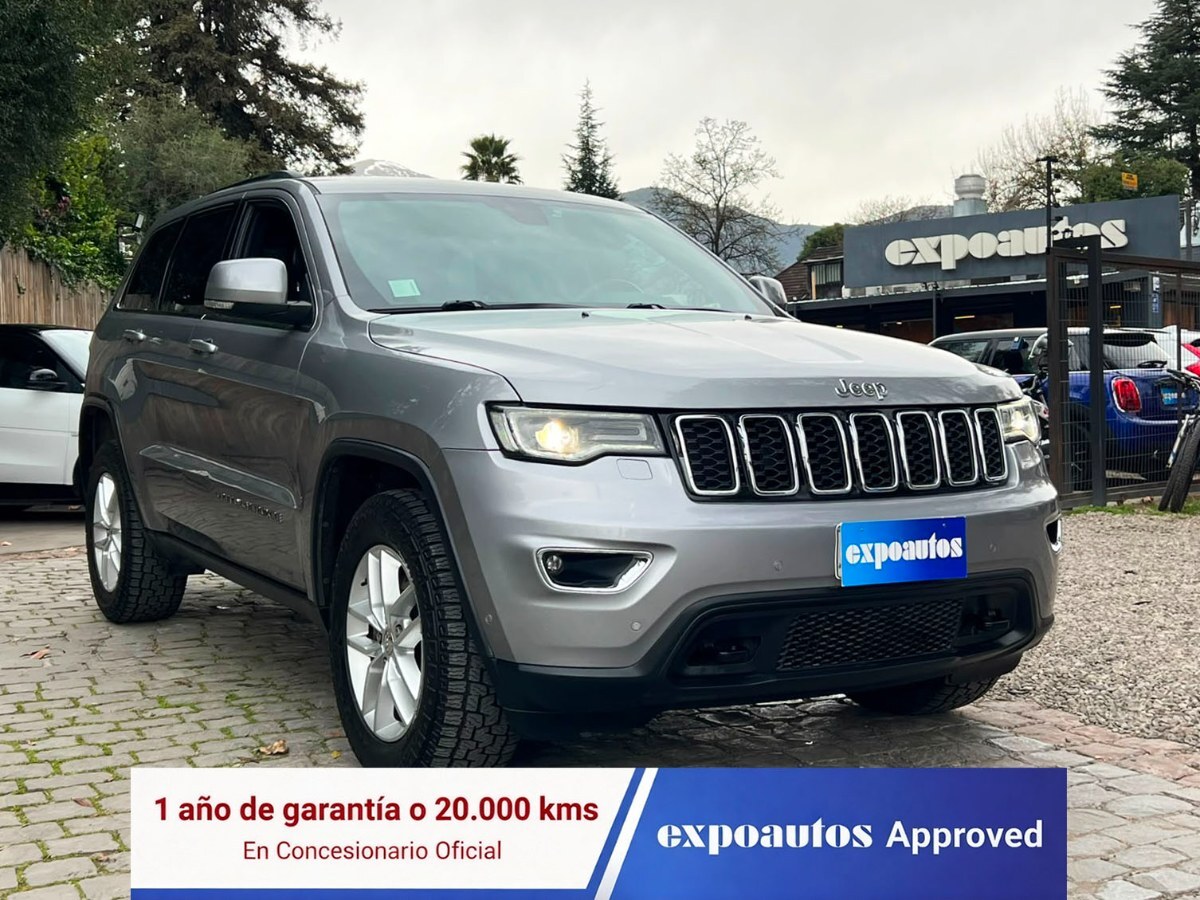 JEEP GRAND CHEROKEE 3.6 LAREDO 4X4 2018 MANTENIMIENTO AL DIA - FULL MOTOR