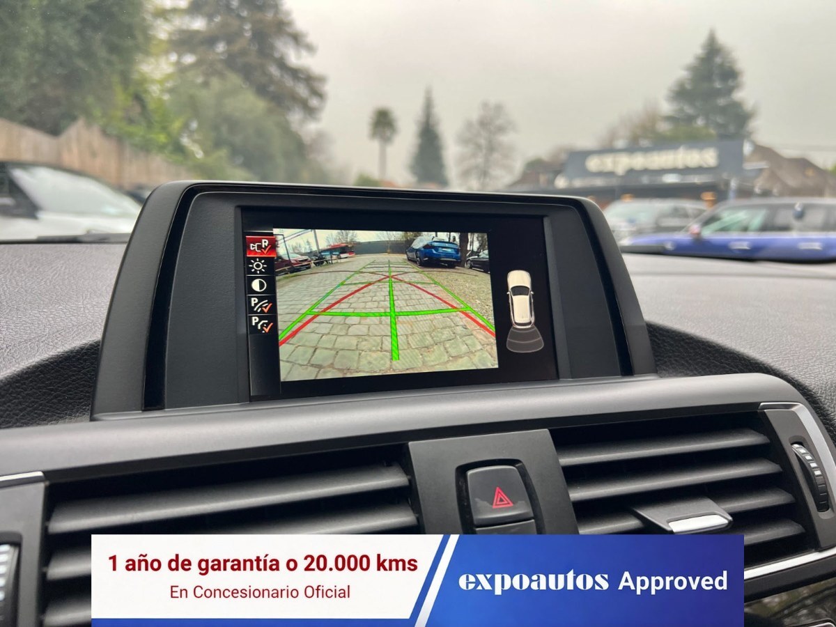 BMW 120 — foto 15 de 26