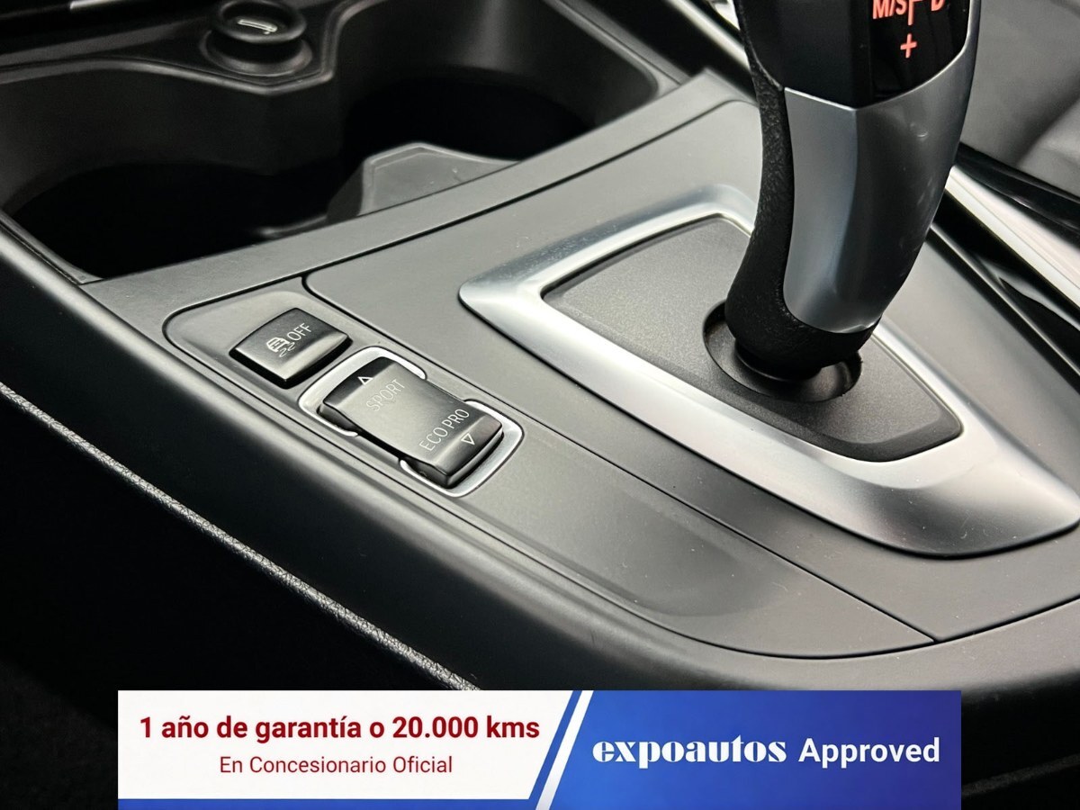 BMW 120 — foto 18 de 26