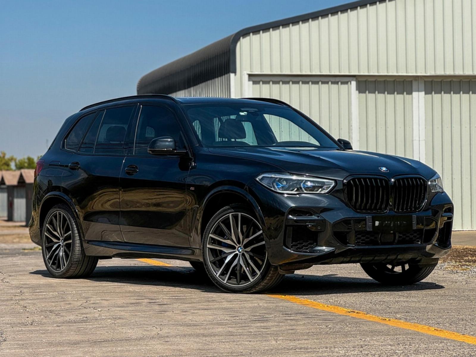 BMW X5  M50I 4X4 4.4 AUT  2023 EXCELENTE OPORTUNIDAD  - FM MOTORS