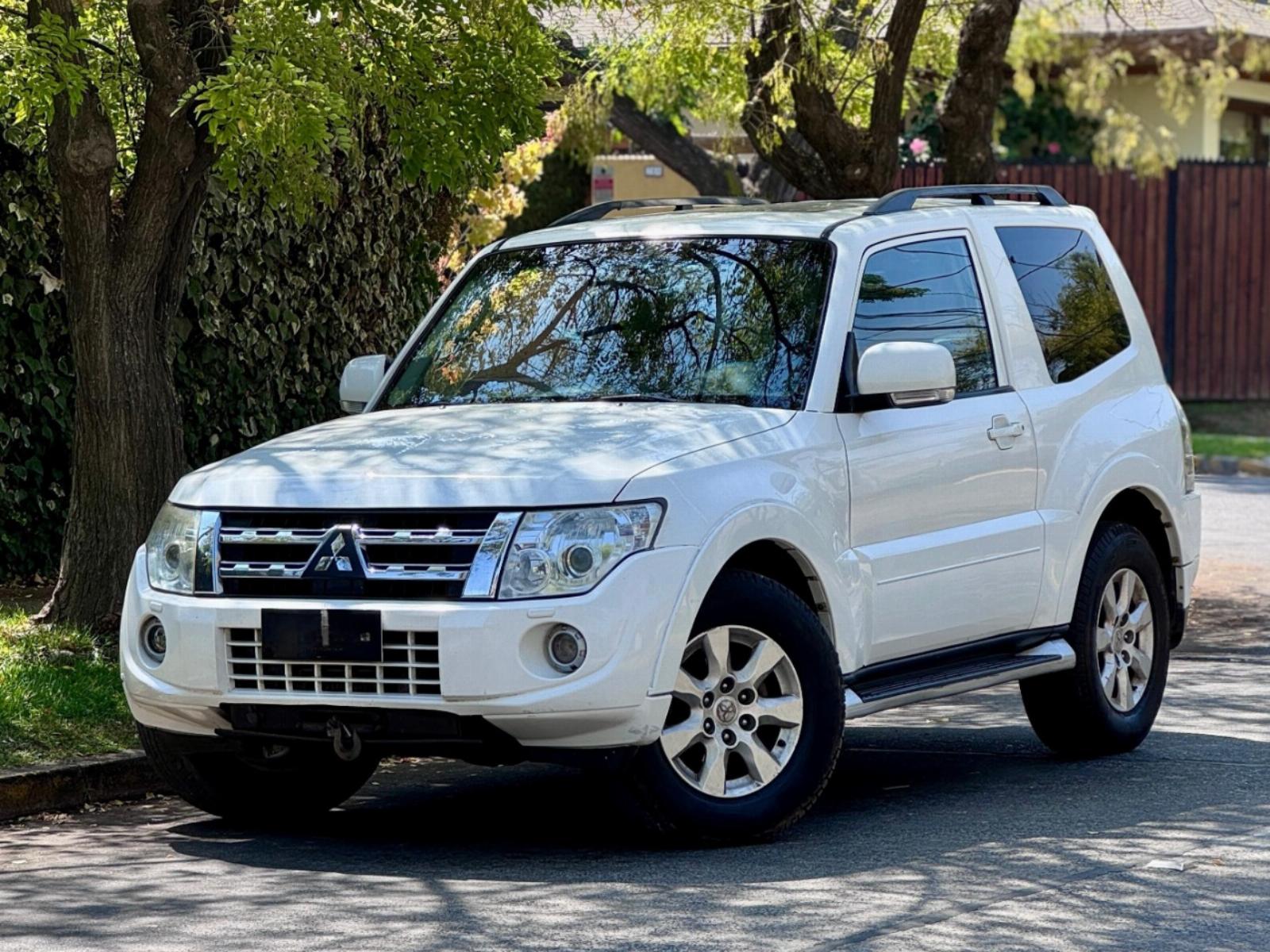 MITSUBISHI MONTERO NEW MONTERO Di D  3,2 2014 EXCELENTE OPORTUNIDAD  - 