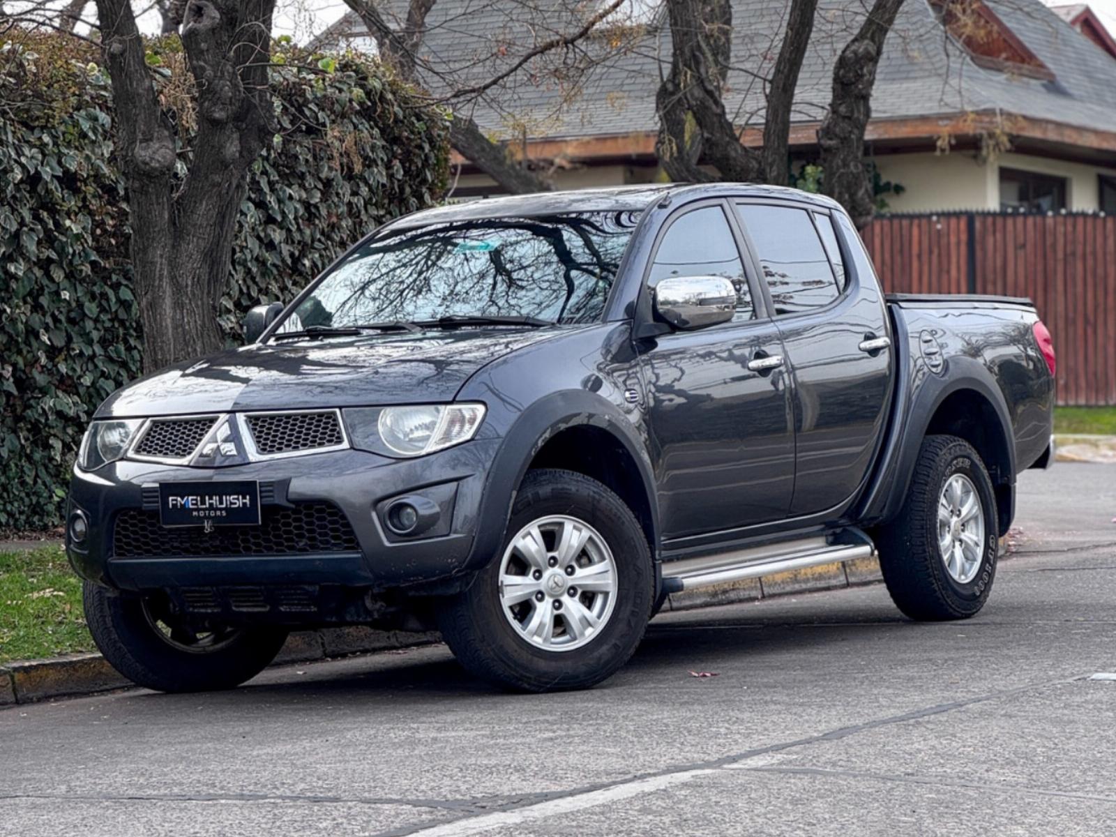 MITSUBISHI L200 DAKAR TD CRS 4X4 AT 2013 EXCELENTE OPORTUNIDAD, PERFECTO ESTADO! - 