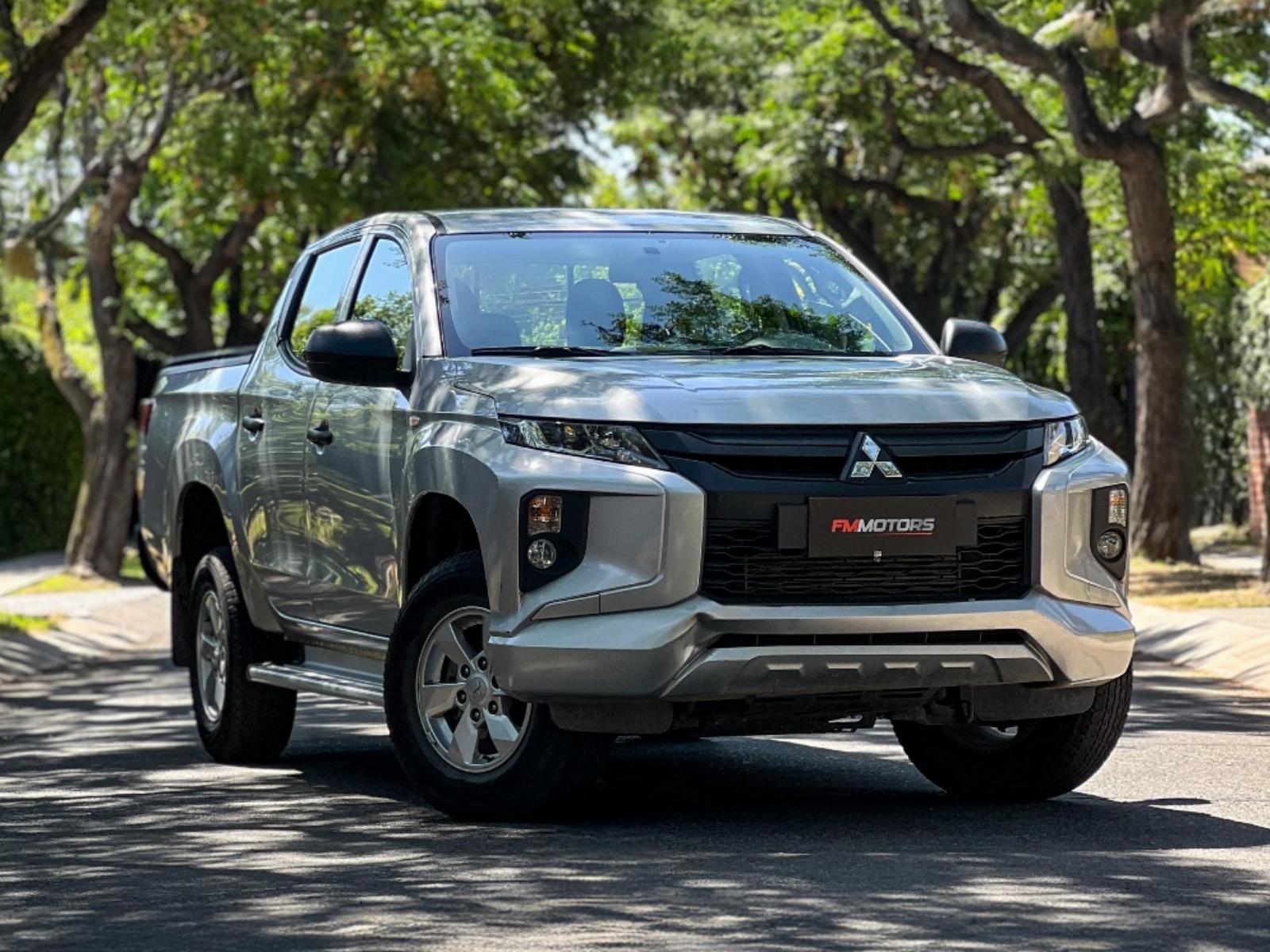 MITSUBISHI L200 WORK 4X2 2.4 MT 2022 - FULL MOTOR