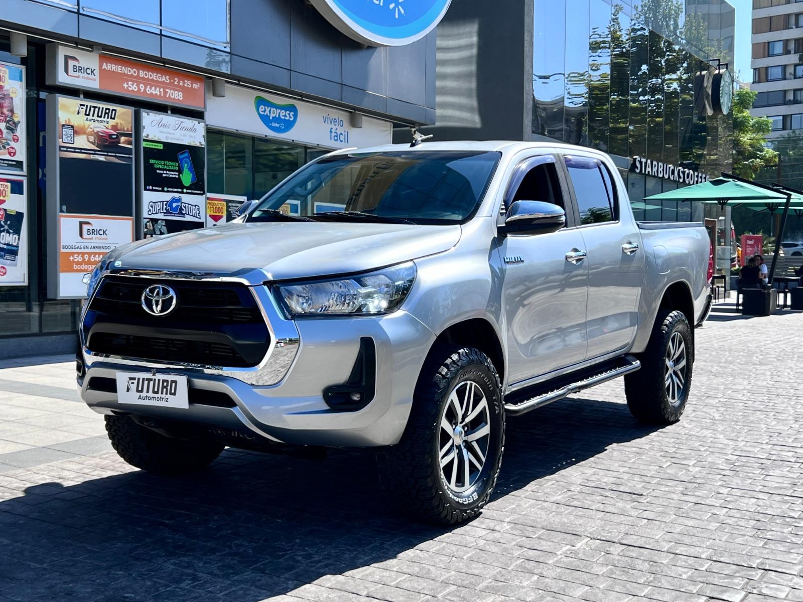 TOYOTA HILUX SR 2.4 MT 4x4 2021 UN DUEÑO DESCUENTA IVA - FULL MOTOR