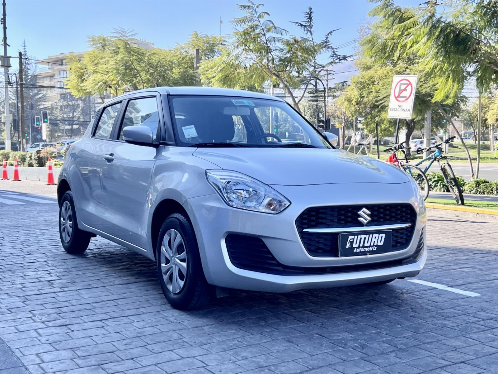 SUZUKI SWIFT 1.2 GL 2024 UNICO DUEÑO - FULL MOTOR