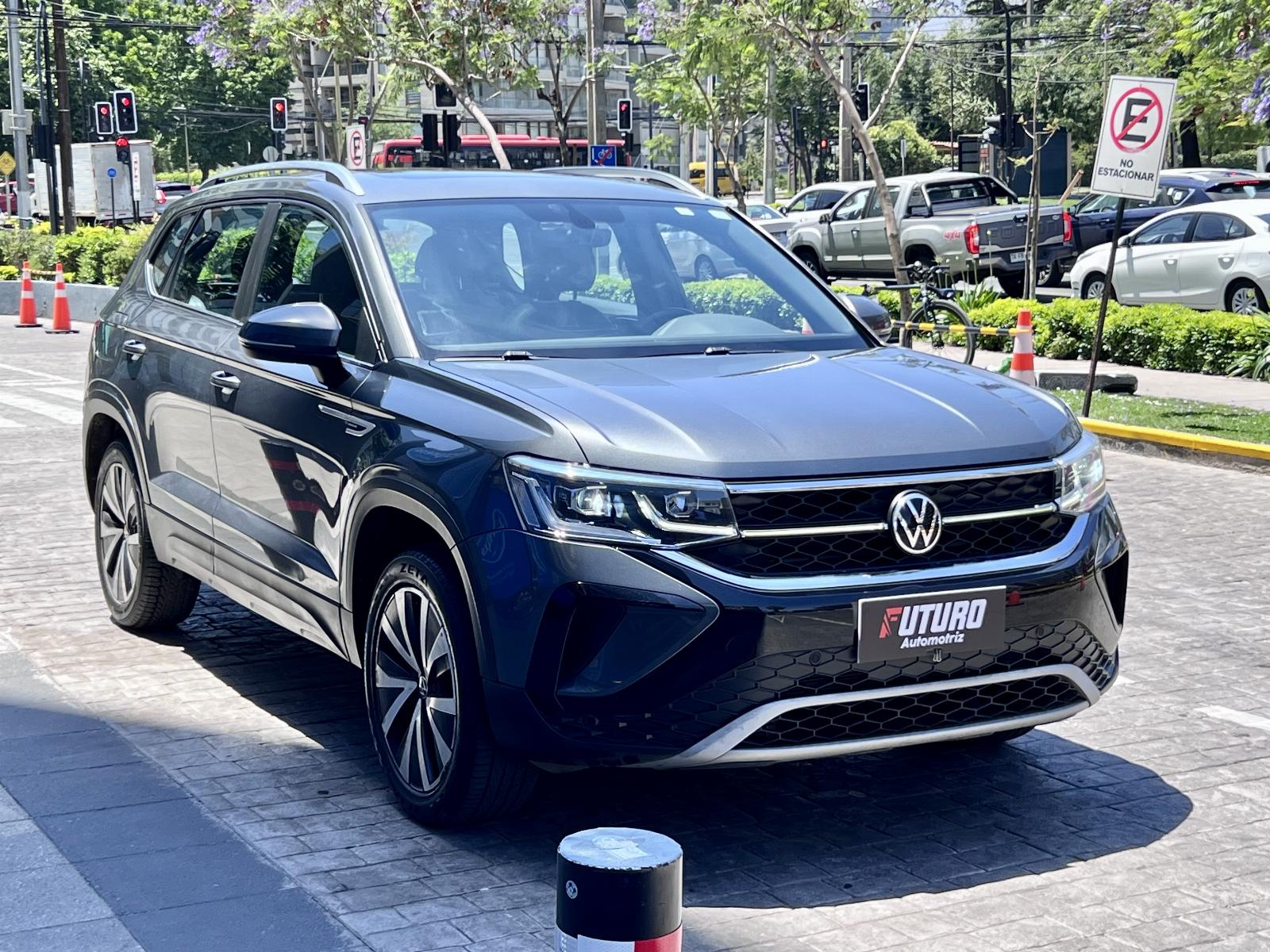 VOLKSWAGEN TAOS TSI HIGHLINE  2022 UNICO DUEÑO - 