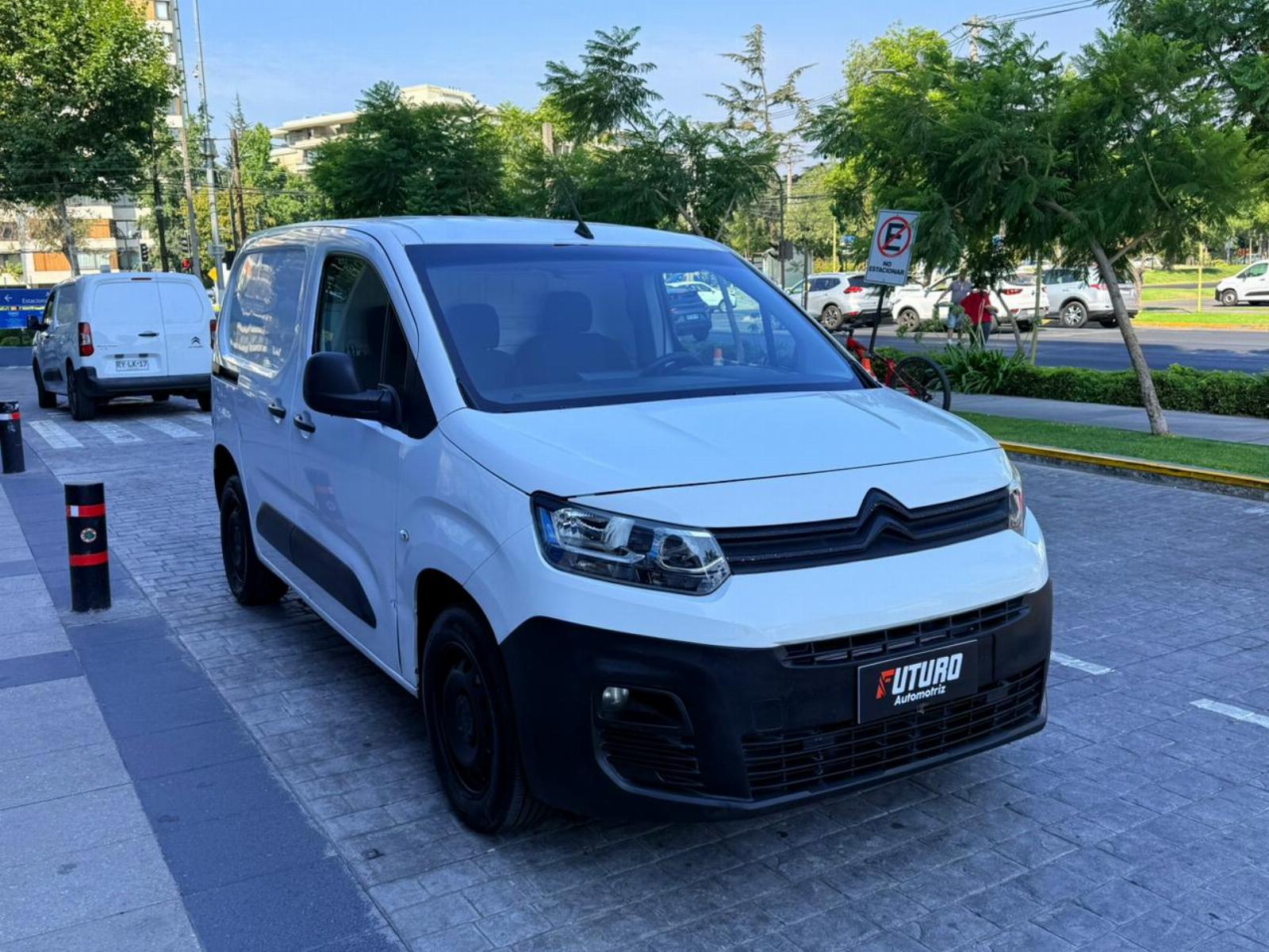 CITROËN BERLINGO K9 L 1.6 BLUEHDI 100 2023 UNICO DUE&Ntilde;O - FULL MOTOR