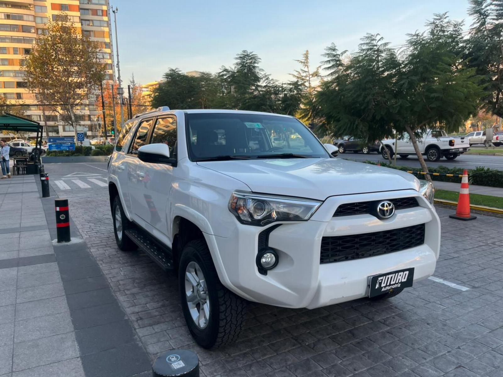 TOYOTA 4 RUNNER 4X4 4,0 AT SR5 2018 - FULL MOTOR