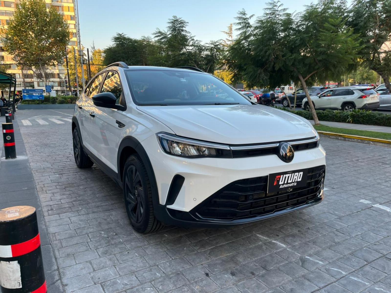 VOLKSWAGEN NIVUS HIGHLINE OUTFIT 2025 UNICO DUEÑO - FULL MOTOR