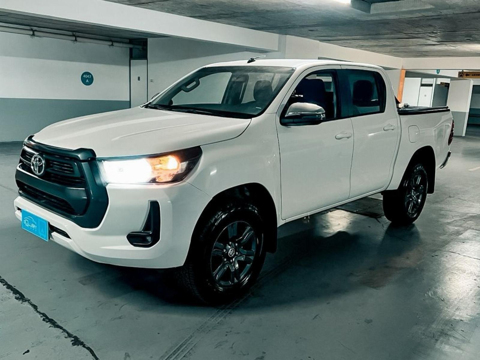 TOYOTA HILUX HILUX DOBLE CABINA 2.4 2023 4x2  - Gallery Cars