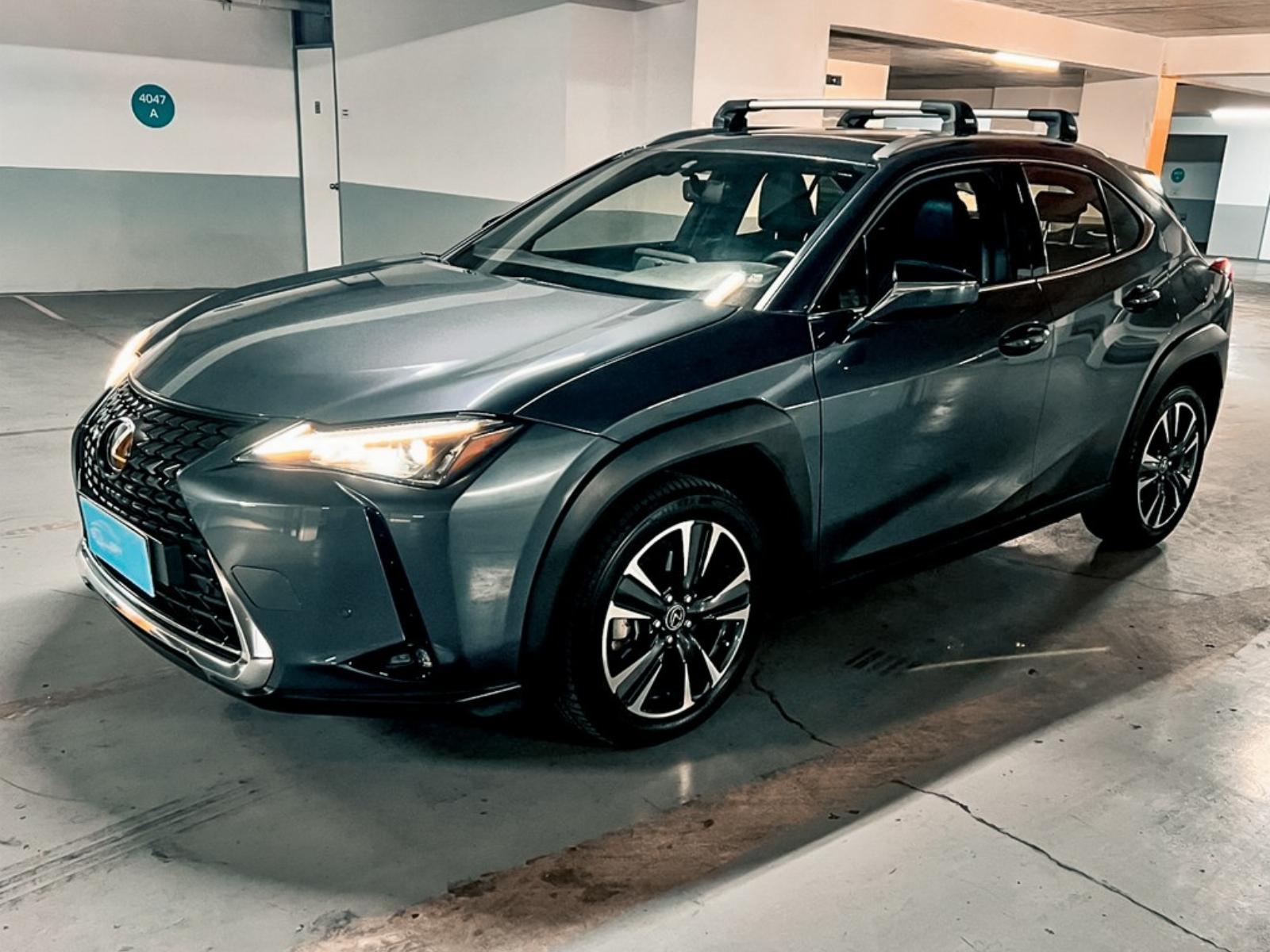 LEXUS UX 200 LUX  2024 UNICO DUEÑO , SOLO 10.0000 KMS  - 