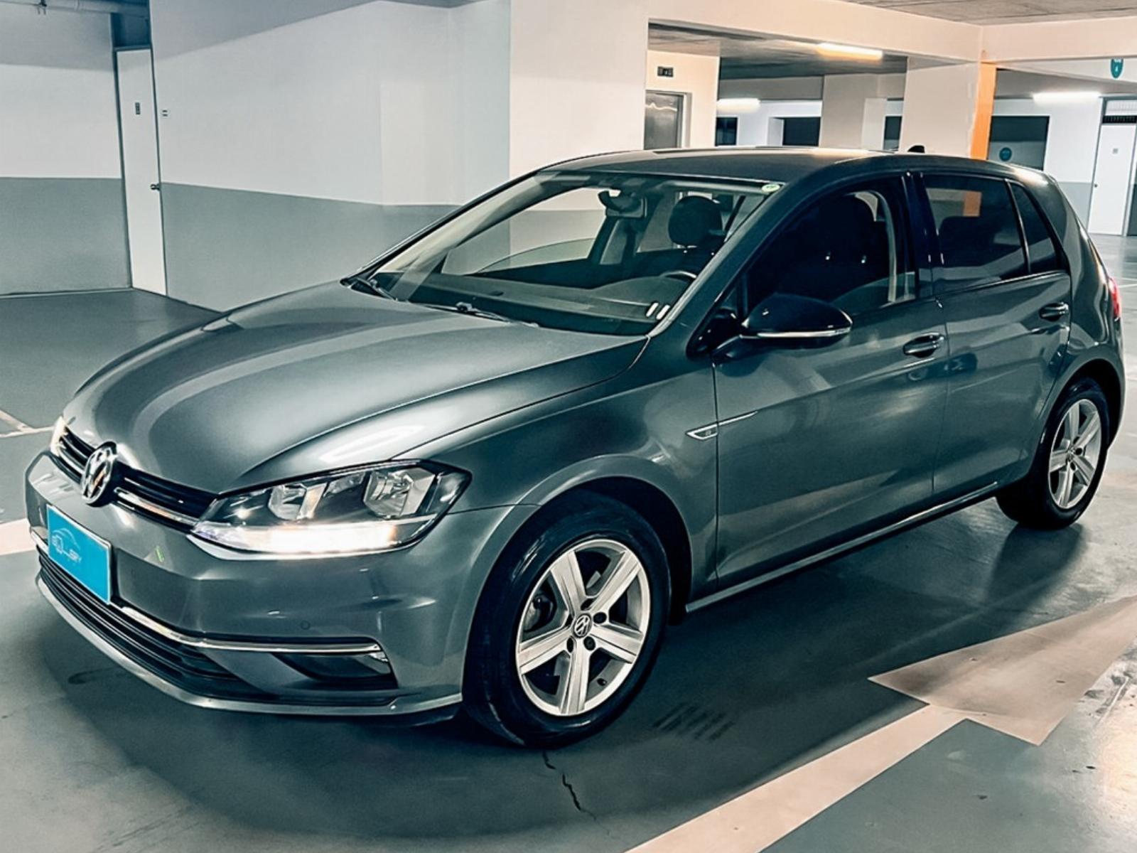 VOLKSWAGEN GOLF 1.6 CONFORTLINE MSI 2020 APPLE CAPLY , ANDROID AUTO, SENSORES DE RETROCESO, - FULL MOTOR