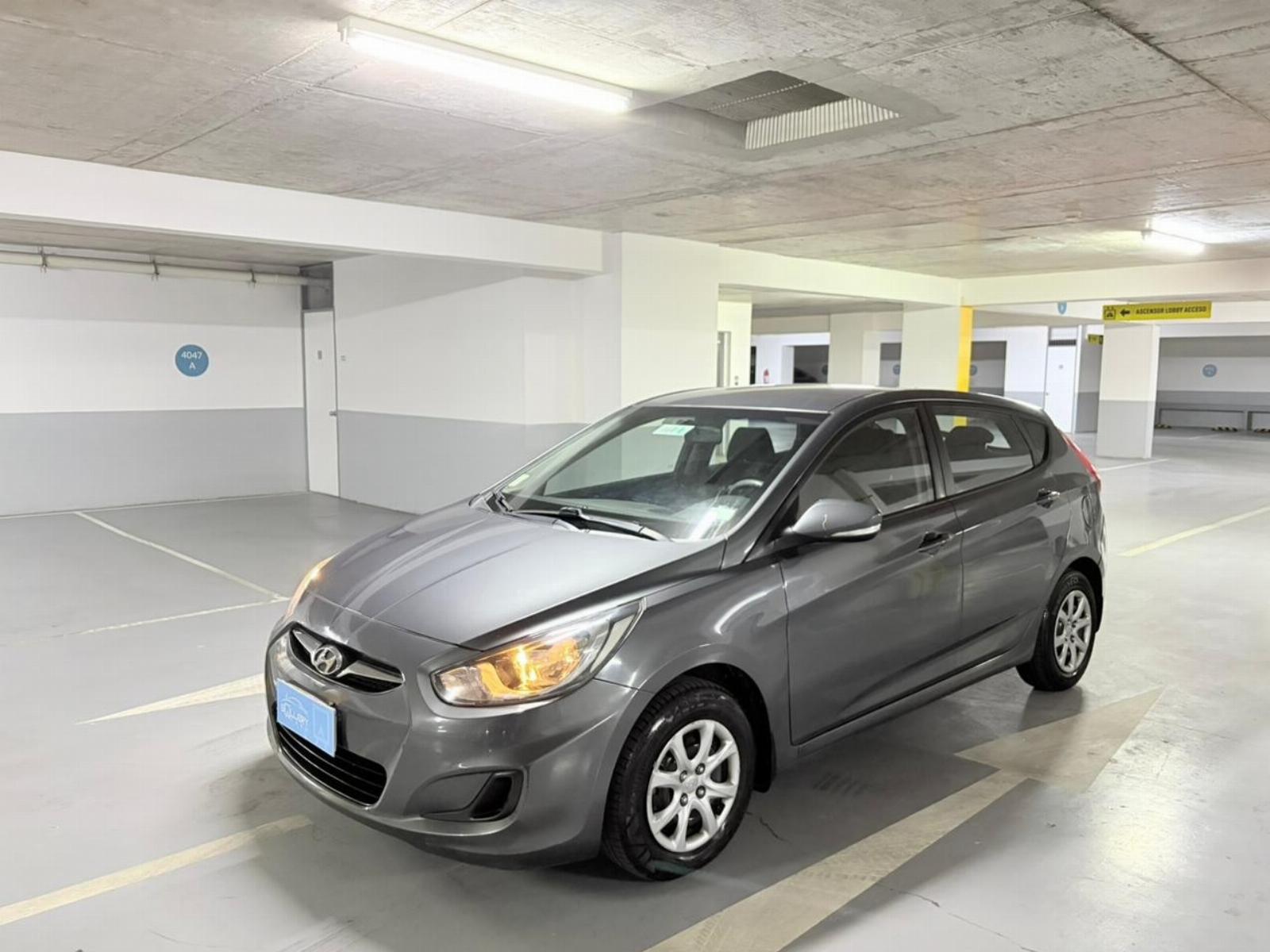 HYUNDAI ACCENT GLS 2012 - FULL MOTOR