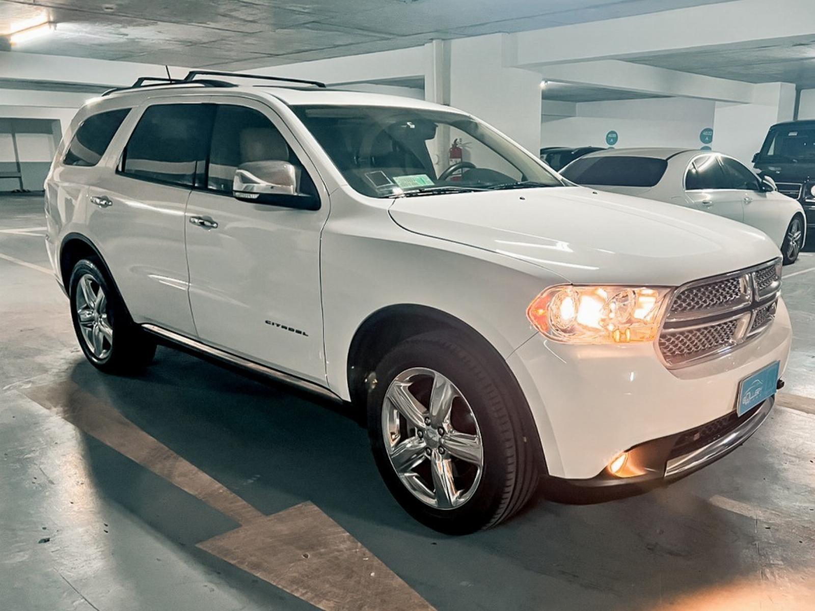 DODGE DURANGO CITADEL 2014 4X4 , CUERO , TECHO , 3 CORRIDAS DE ASIENTOS - FULL MOTOR