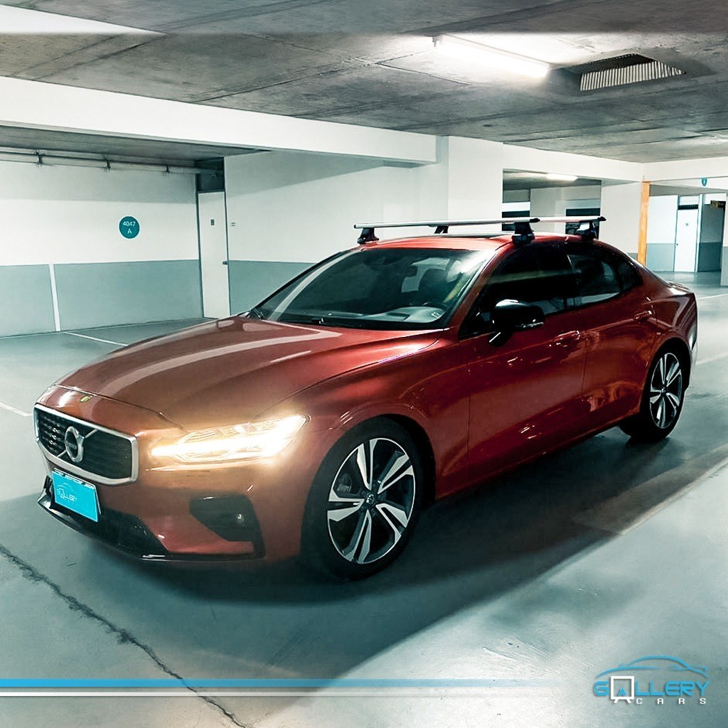 VOLVO S60 R-DESIGN 2021 - FULL MOTOR