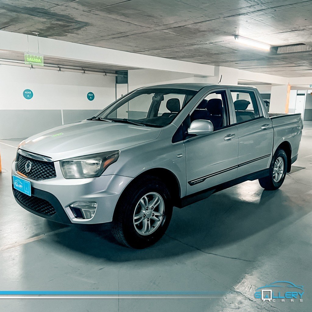 SSANGYONG ACTYON SPORTS 2.0 6MT  2016 ABS , DOBLE AIRBAGS , CAMARA DE RETROCESO, DIESEL  - FULL MOTOR