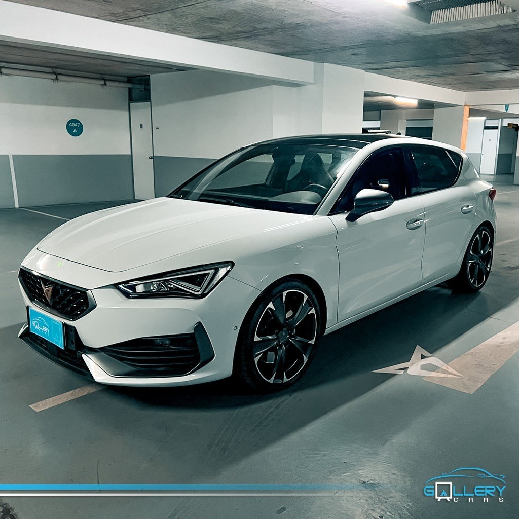 CUPRA LEON 2.0T VZ 2024 400 HP , CUERO , TECHO , LLANTAS ARO 19, TOPE DE L - FULL MOTOR
