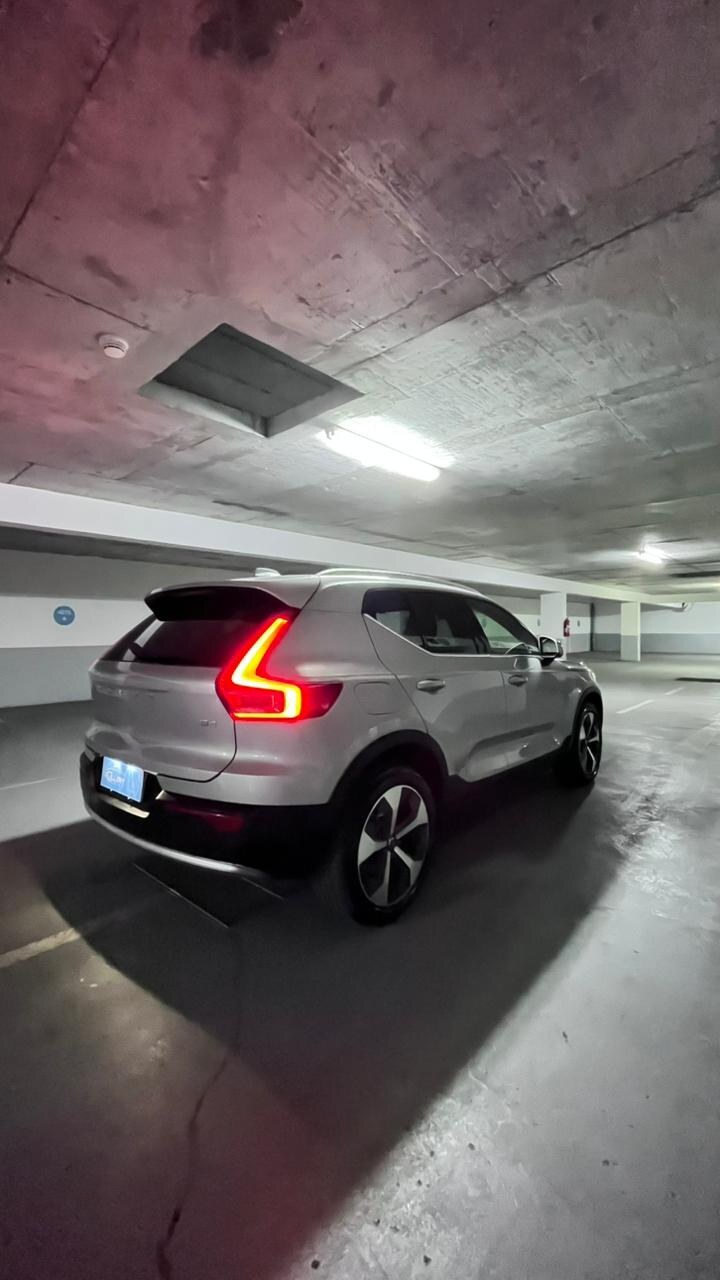 Volvo Xc40 B4 Plus 2.0 Aut — foto 4 de 10
