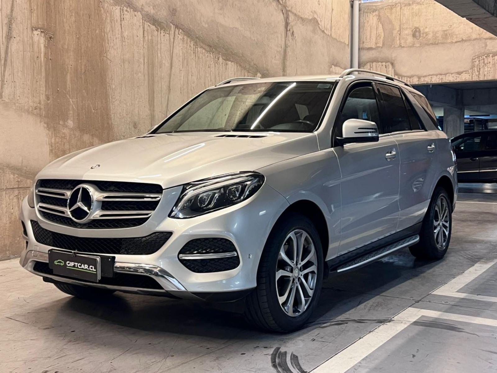 MERCEDES-BENZ GLE 250D DIESEL 4MATIC  2017 MANTENIMIENTO AL DÍA - GiftCar